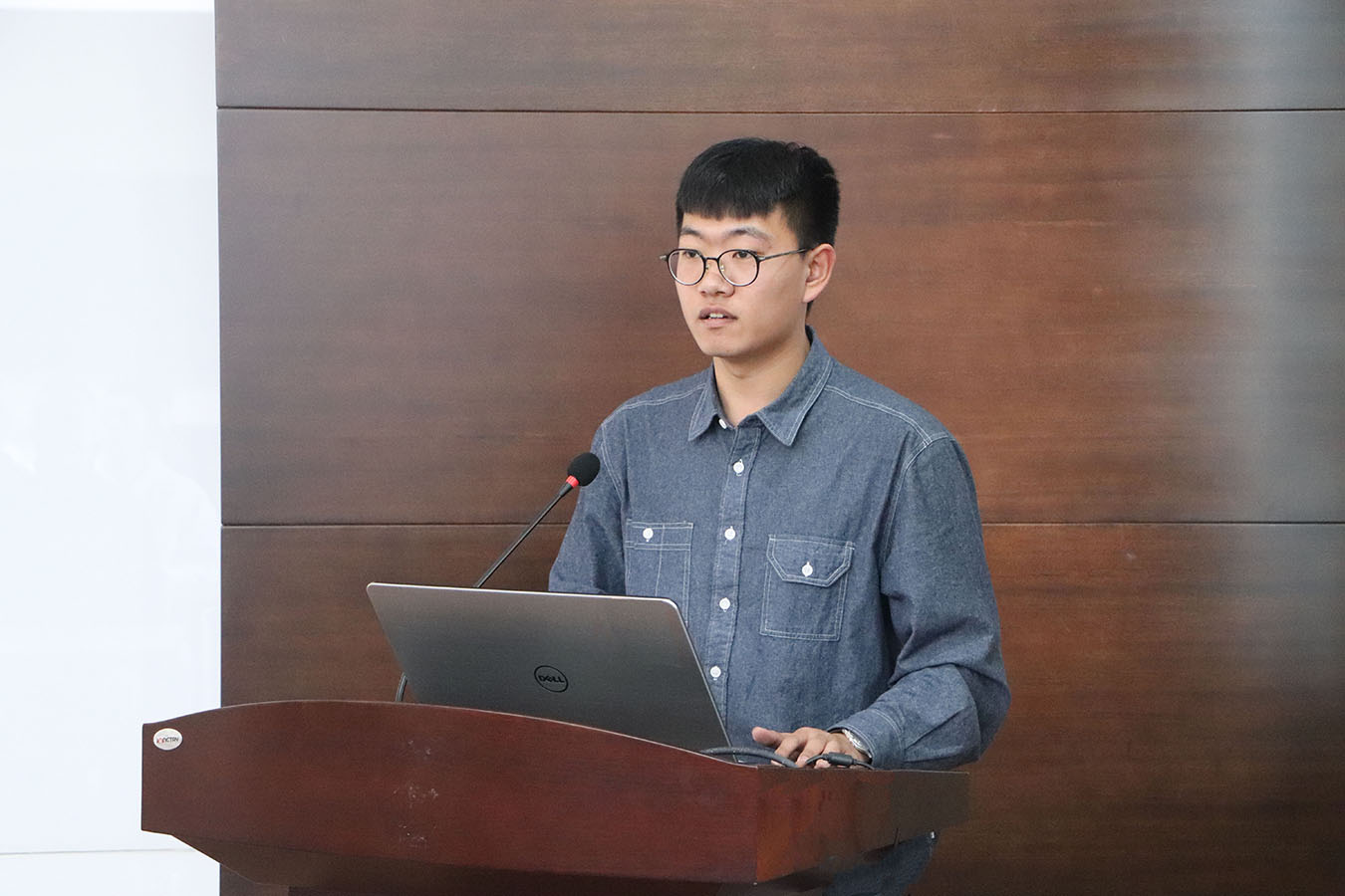 杨洋主持 杨洋主持