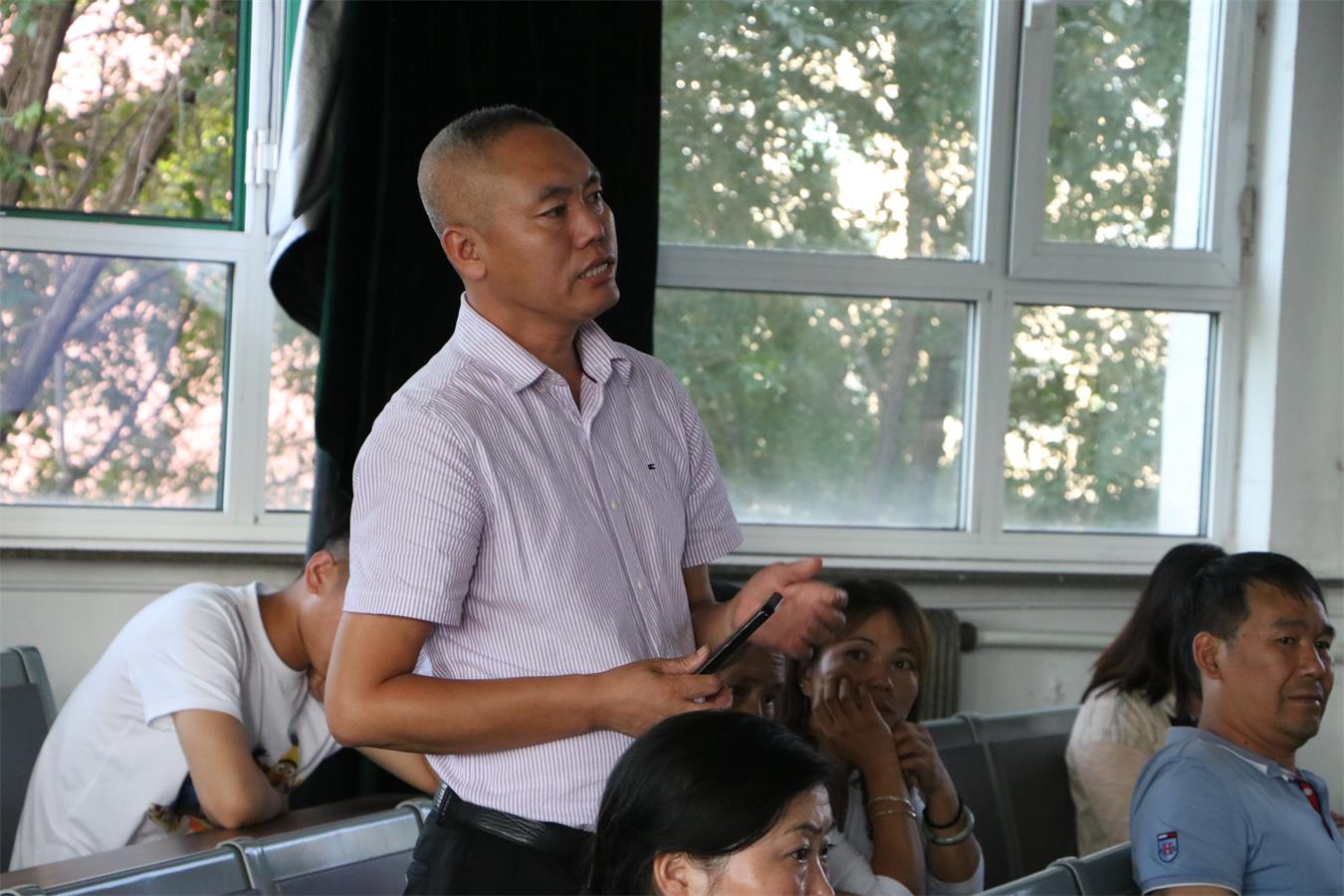 (8)学生家长提出问题 (8)学生家长提出问题